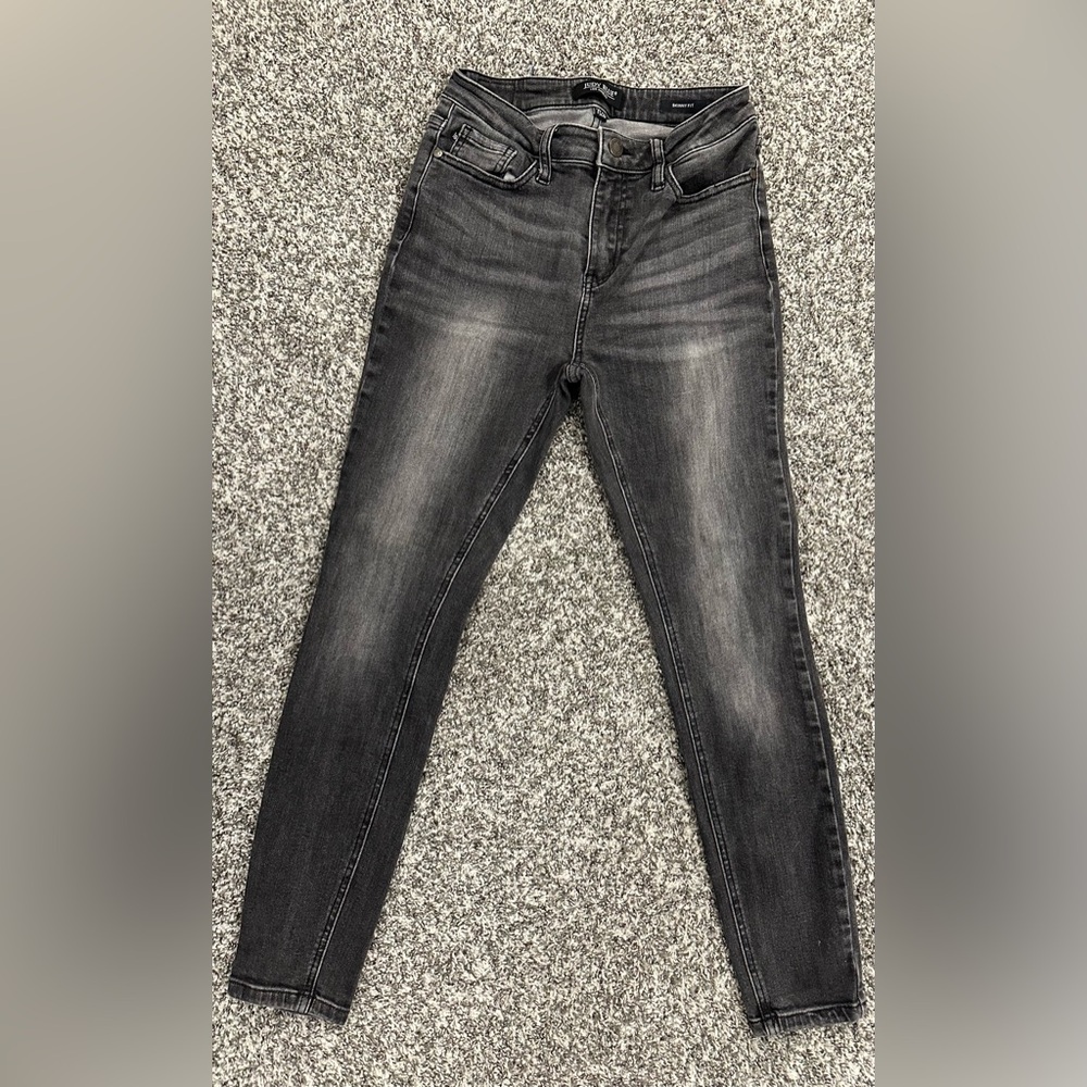 Judy Blue faded black denim skinny jeans size 28